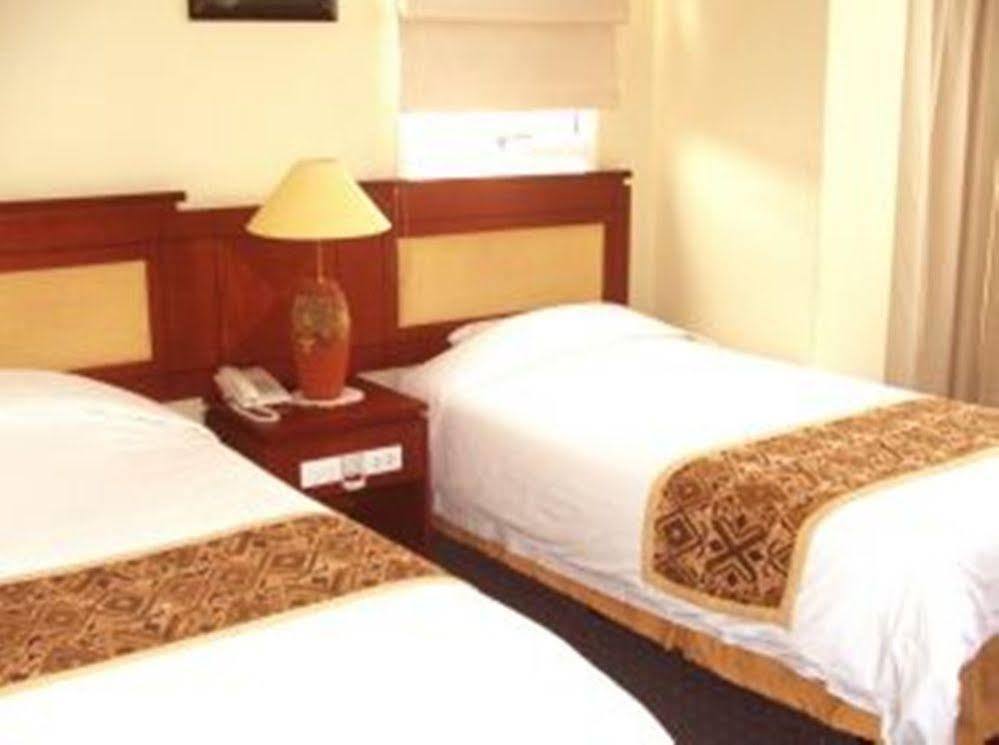 Tùng An Hotel Hanoï Extérieur photo