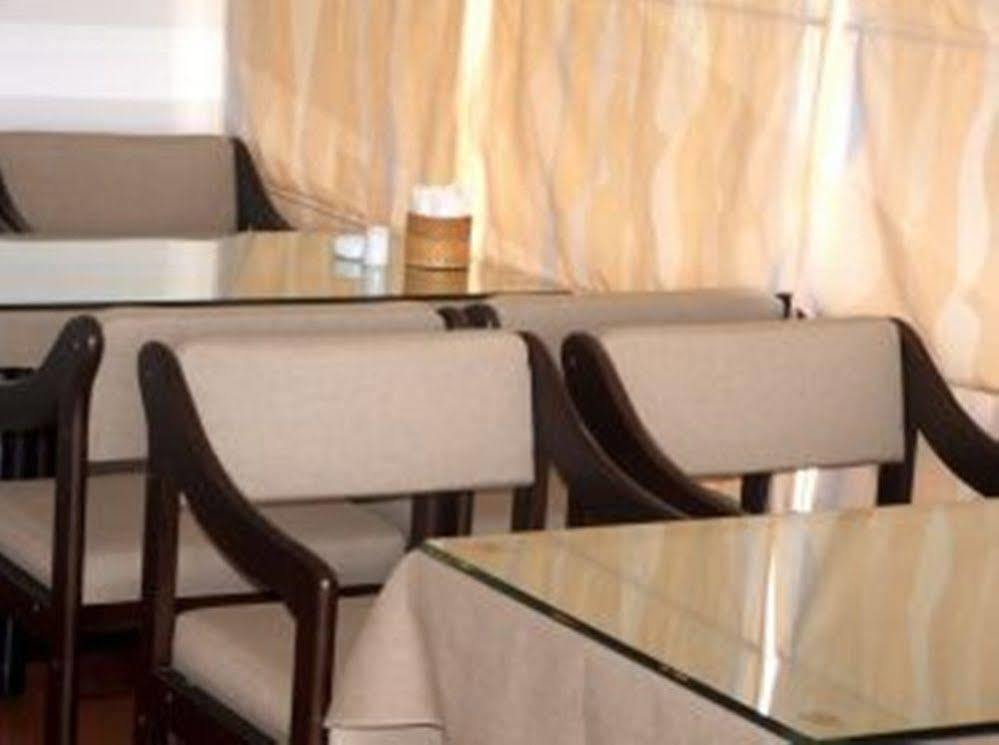 Tùng An Hotel Hanoï Extérieur photo